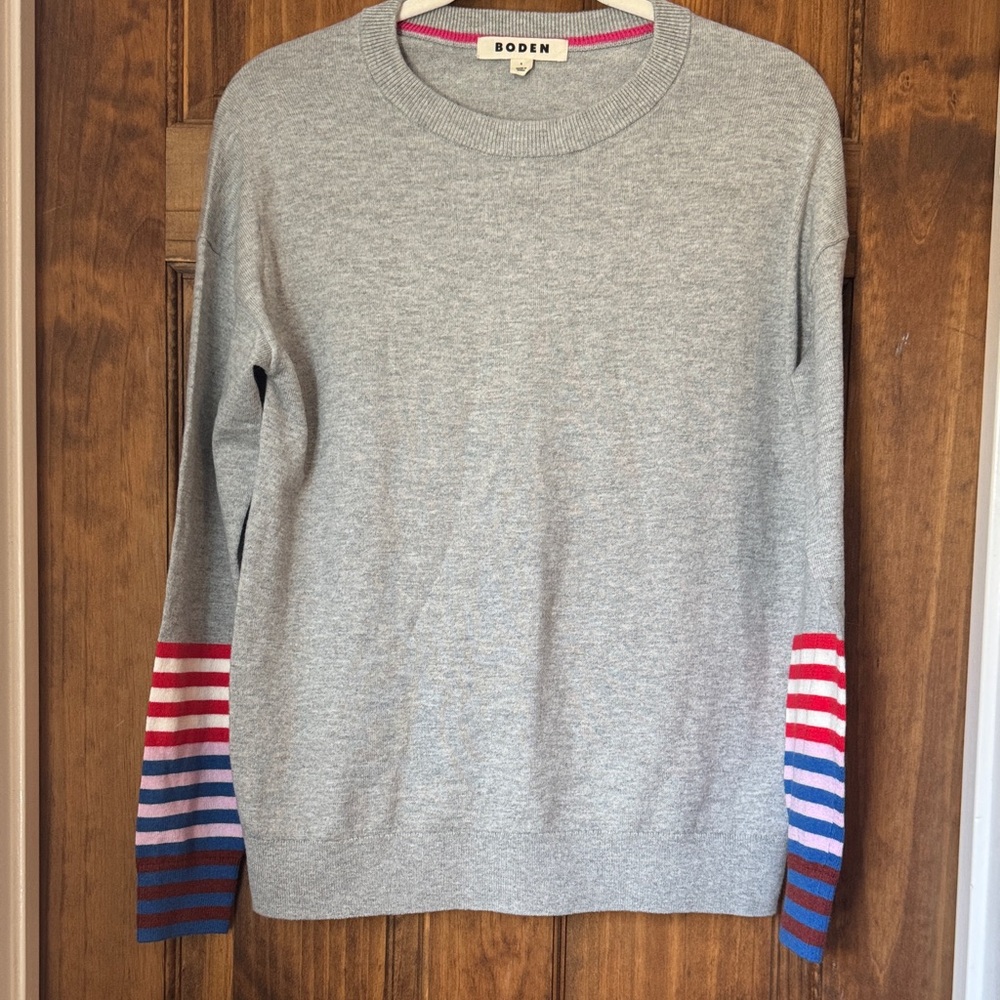 Boden Light Gray Sweater with Multicolor Striped Cuffs